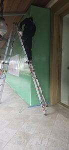 mall wooden barrier graphics